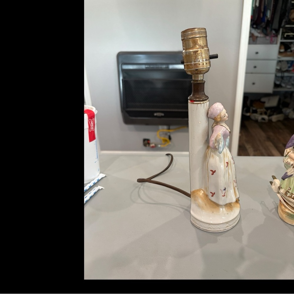 Antique WWII Occupied Japan Colonial Lady Porcelain Figurine Lamp Vintage EUC - Picture 9 of 16